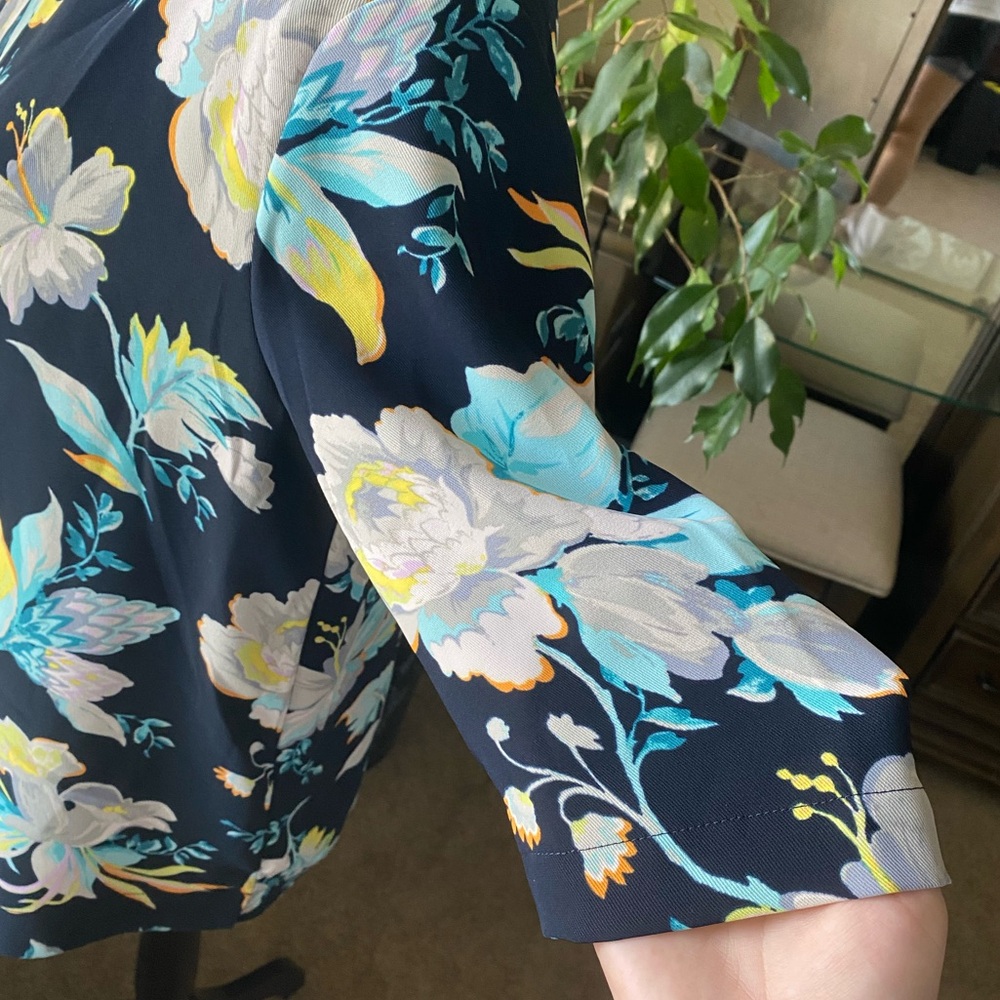Ann Taylor Floral Print Women's Two Piece Set - Picture 3 of 9
